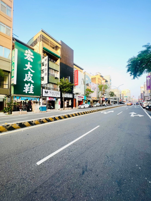 中正路上國華街旁金店透天,台南市中西區中正路